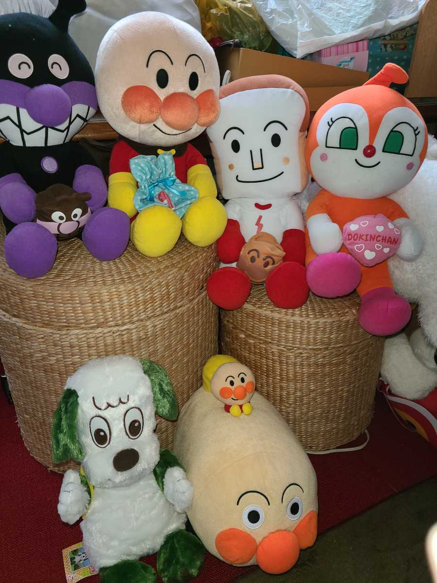 アンパンマンいないいないばあわんわん特大ぬいぐるみまとめ売りドキン 
