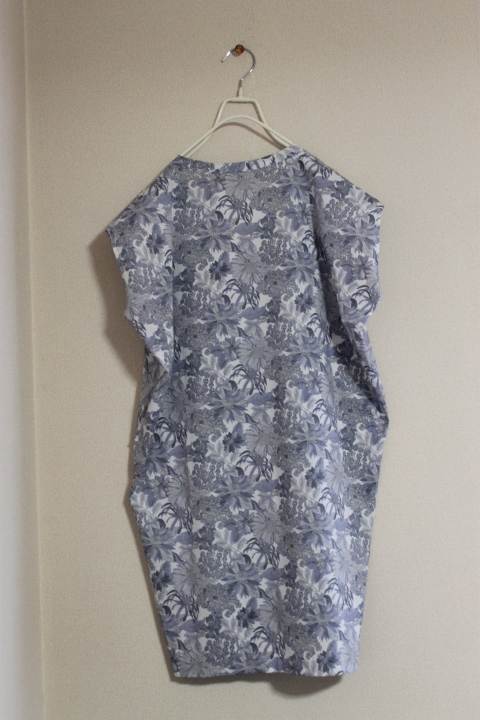 SPICK AND SPAN Pour Belle Femme * リバティ Angelica Garla 
