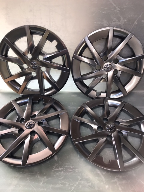 ハイグロス プリウスα ZVW40 トヨタ純正ホイールキャップ 16インチ 4枚セット　特別仕様車　納車外し　新車外し　ちょいキズあり！