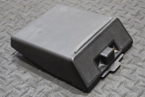 当時物 純正 国内 GPZ400F 書類入れ 0007 検) GPZ550F Z400GP Z550GP ZX400A 当時物純正国内GPZ400F書類入れ0007検)GPZ550FZ400GPZ550GPZX400A
