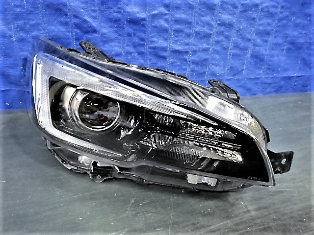 3545 レヴォーグ VM4 VMG 後期 右ライト LED 1941 84002VA120 美品 WRX