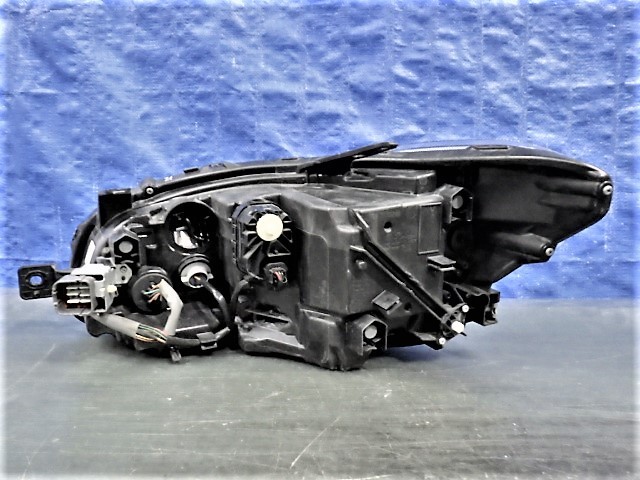 3545 レヴォーグ VM4 VMG 後期 右ライト LED 1941 84002VA120 美品 WRX