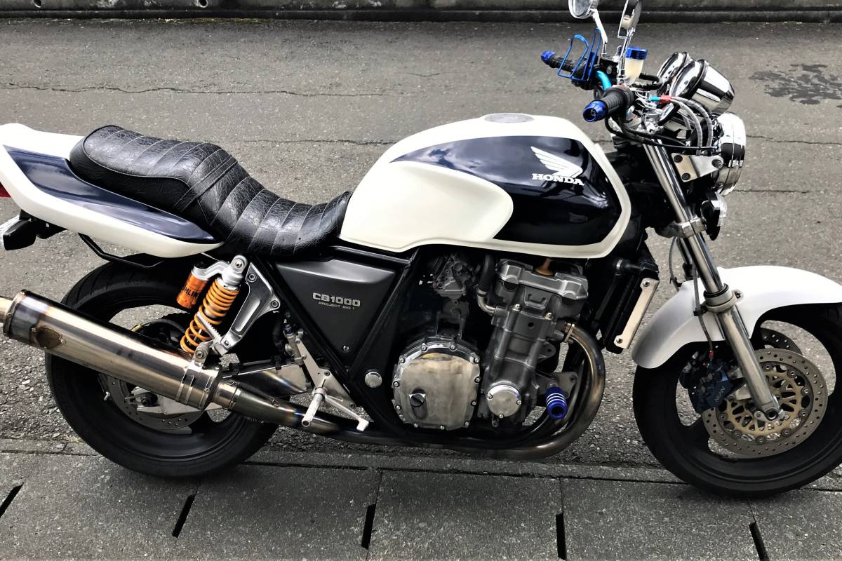 投稿詳細｜MOTOCLE CB1000SF HONDA 車検30年7月まで Big-1 CB1000SF参考