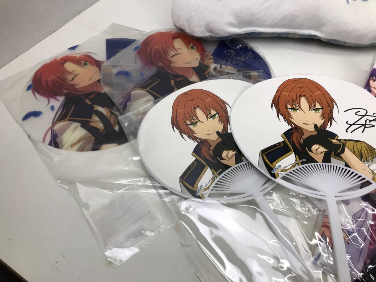 16595】あんさんぶるスターズ！！ グッズ大量詰め合わせ（缶バッジ
