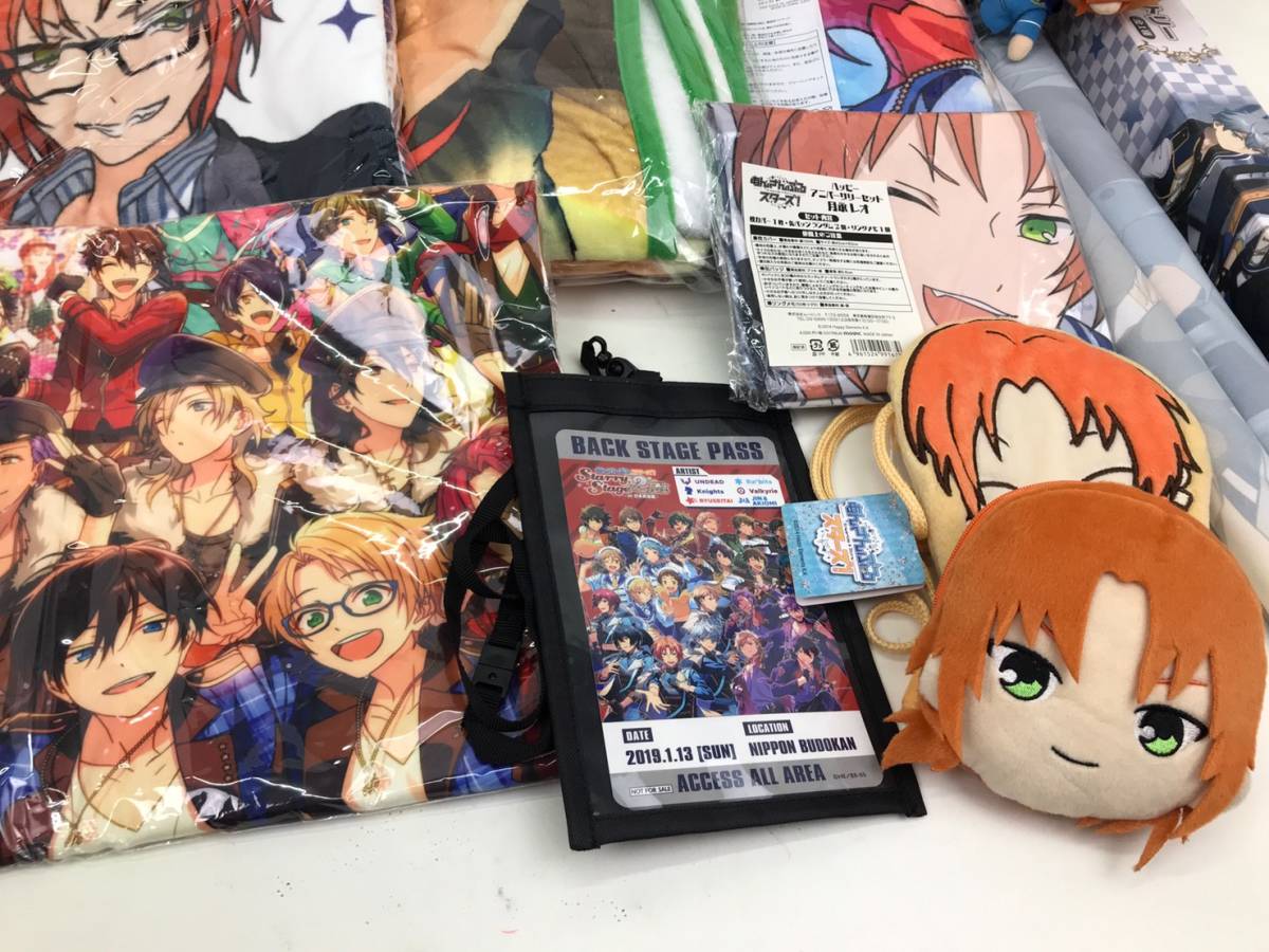 16595】あんさんぶるスターズ！！ グッズ大量詰め合わせ（缶バッジ