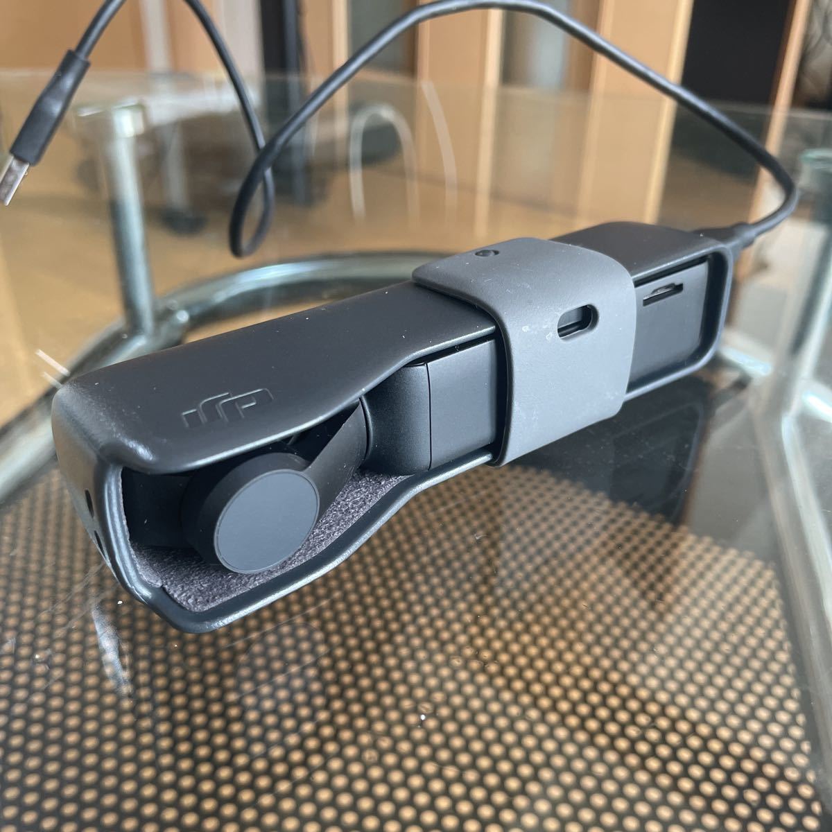 DJIオズモポケット 64GBマイクロSD（SANDISK PRO）付 即決価格