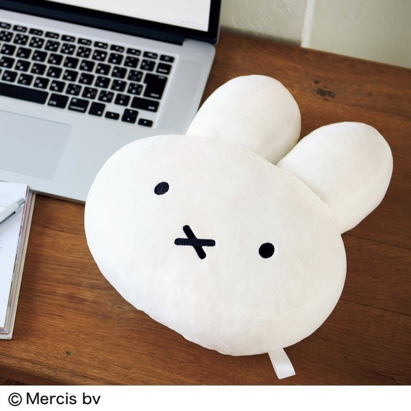 人気セール，限定セール リンネル&times;miffy ミッフィー ふわふわやわらか ミッフィークッション/2021年4月号付録限定 ソファ椅子仕事用デスクに ぬいぐるみ抱き枕(ファッション総合)｜売買されたオークション情報、 ファッション総合
