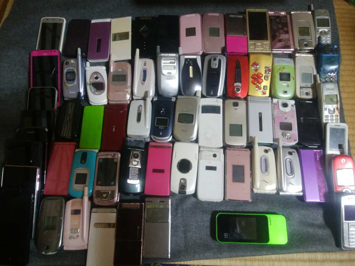ガラケー・スマホ等ジャンク品まとめて64台 ガラケー まとめて 