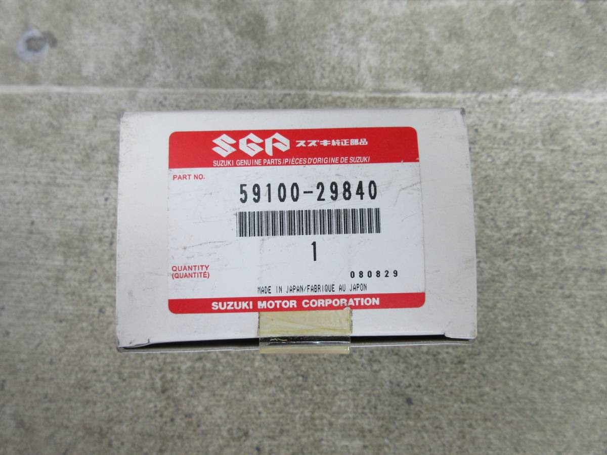 スズキ純正ブレーキパッド GSXR1000 59100-29840 フロント ① スズキ GSX R 750 600 ハヤブサ Z1000 ...