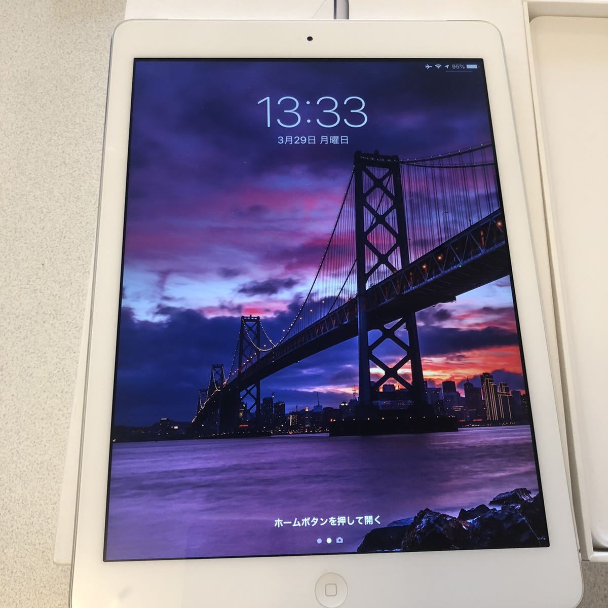 iPad 第6世代 32GB シルバー MR6P2J/A au版 (中古)-(管理NO
