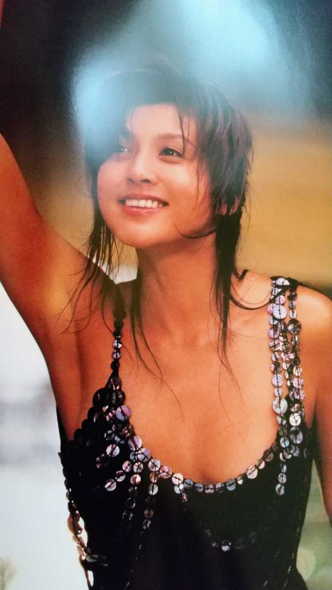 女優 人妻 ミス日本 藤原紀香印刷サイン入り 写真集 ページ多数 藤原紀香 売買されたオークション情報 Yahooの商品情報をアーカイブ公開 オークファン Aucfan Com