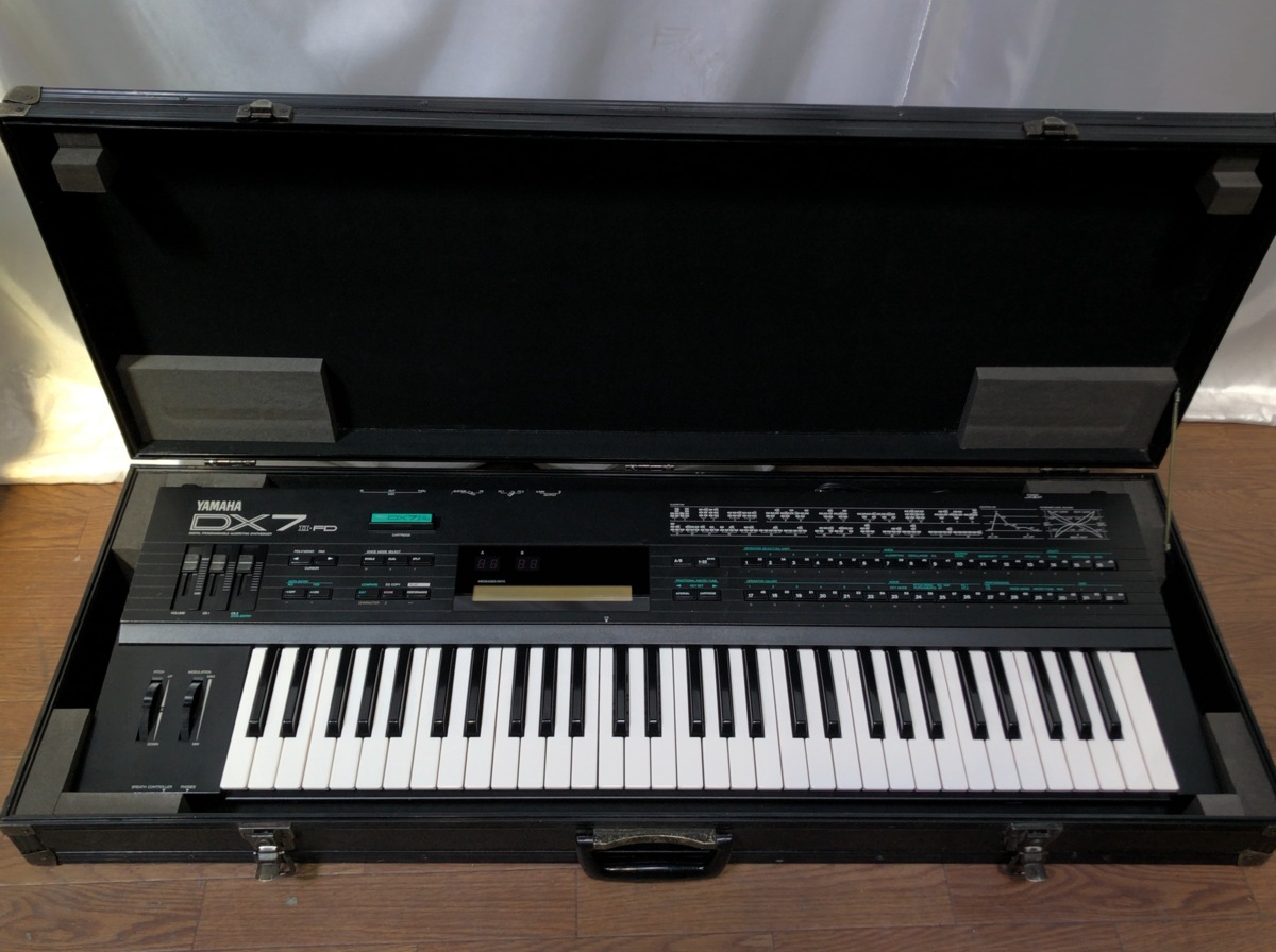 C041Y018●YAMAHA DX7II-FD シンセサイザー フロッピー付属