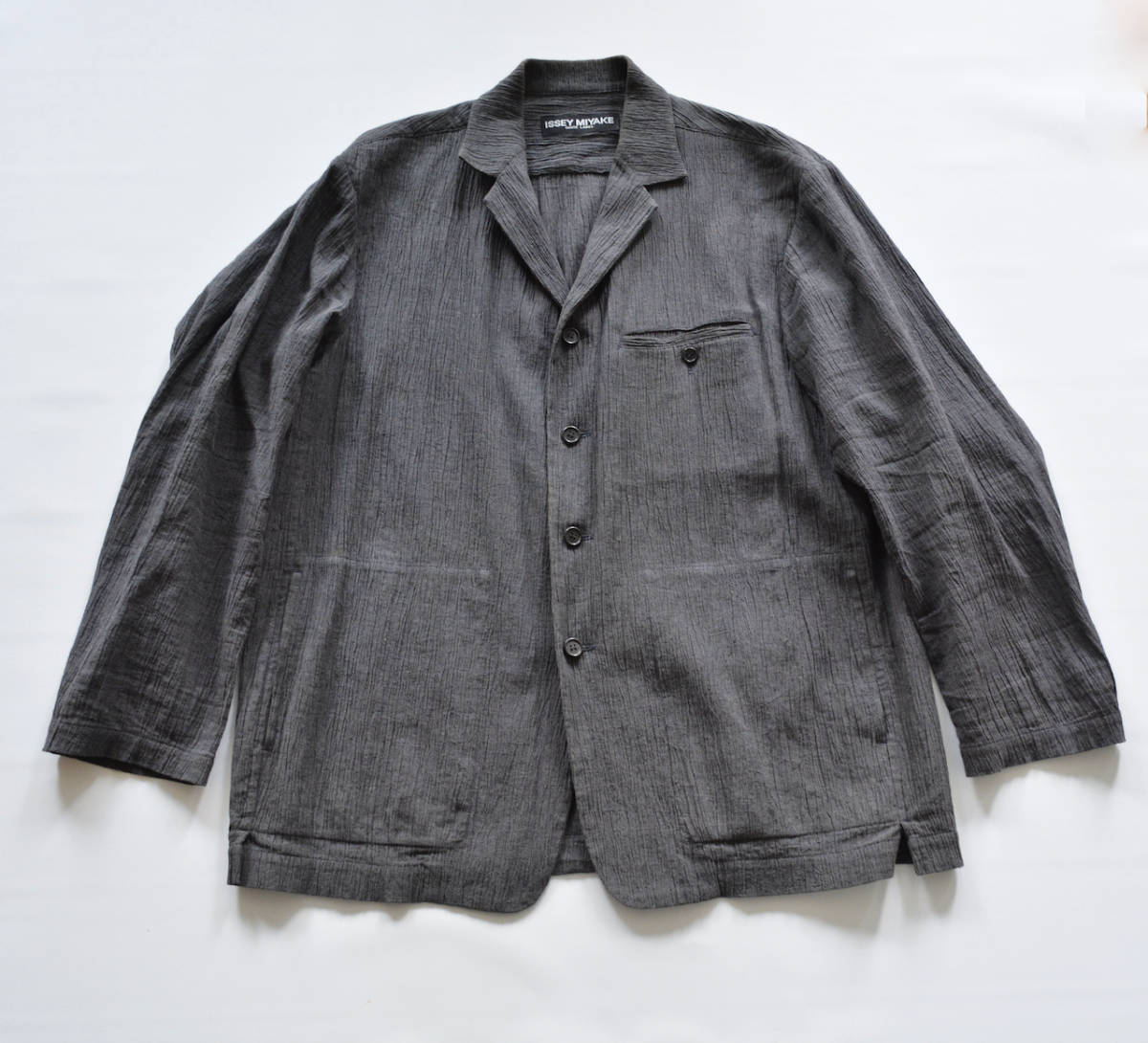 Issey White Miyake Label ISSEY MIYAKE WHITE – Moore Vintage LABEL 