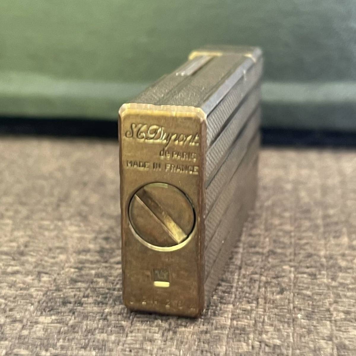 デュポンライターゴールド色・新品同様・美品・花火確認・スイス製・イエローガス 1円~【火花確認済】デュポン ローラーガスライター ストライプカット系
