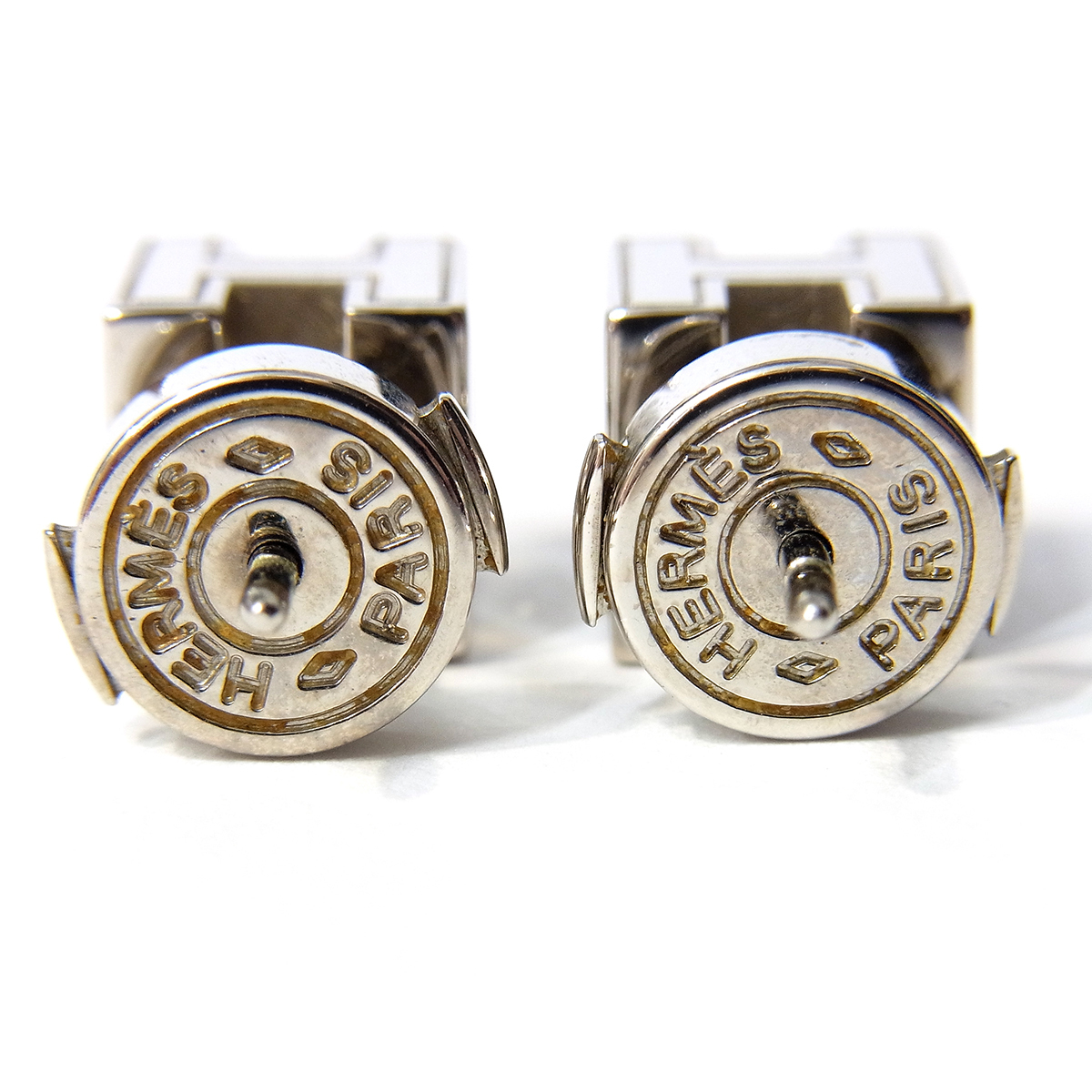 美品 エルメス Hキューブ ピアス カージュドアッシュ 白 ホワイト系