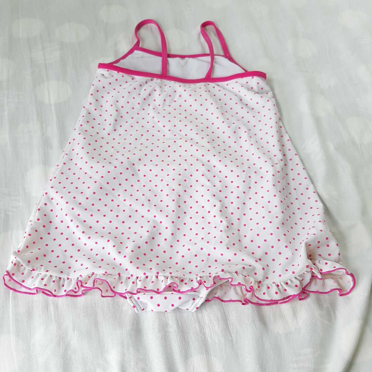 ワンピース水着 女の子 130サイズ 白地にピンクのドット柄 記名あり 西松屋 130 125 134cm 売買されたオークション情報 Yahooの商品情報をアーカイブ公開 オークファン Aucfan Com