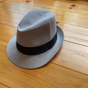 ユニクロ 帽子のヤフオク の相場 価格を見る ヤフオク のユニクロ 帽子のオークション売買情報は15件が掲載されています