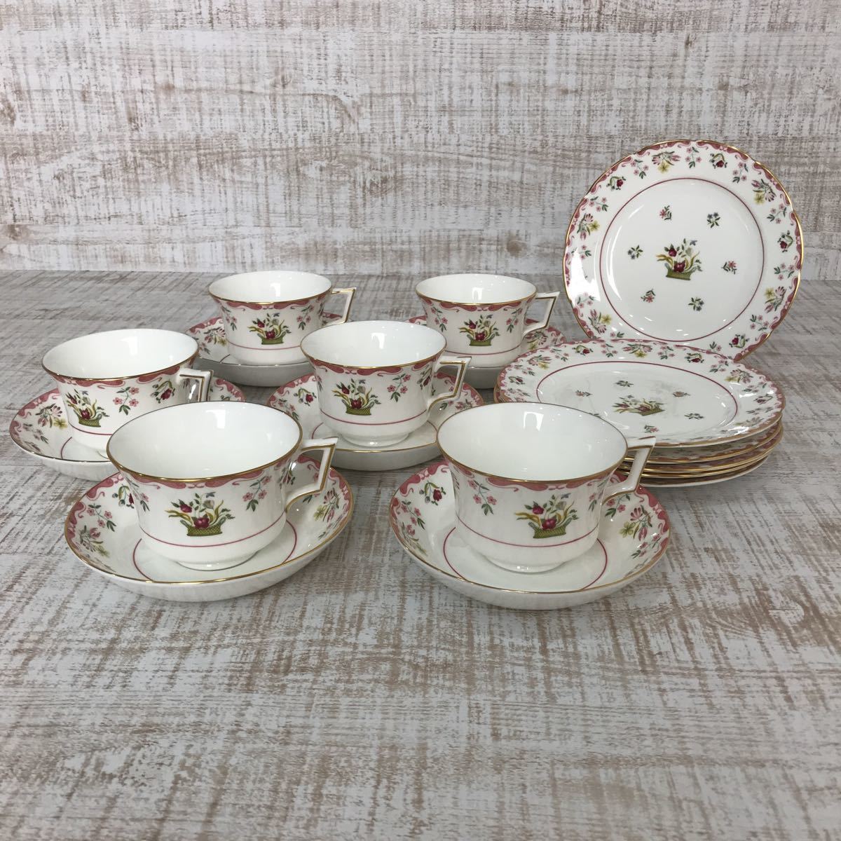 50-10 Y174-1047934 WEDGWOOD ウエッジウッド BIANCA カップ