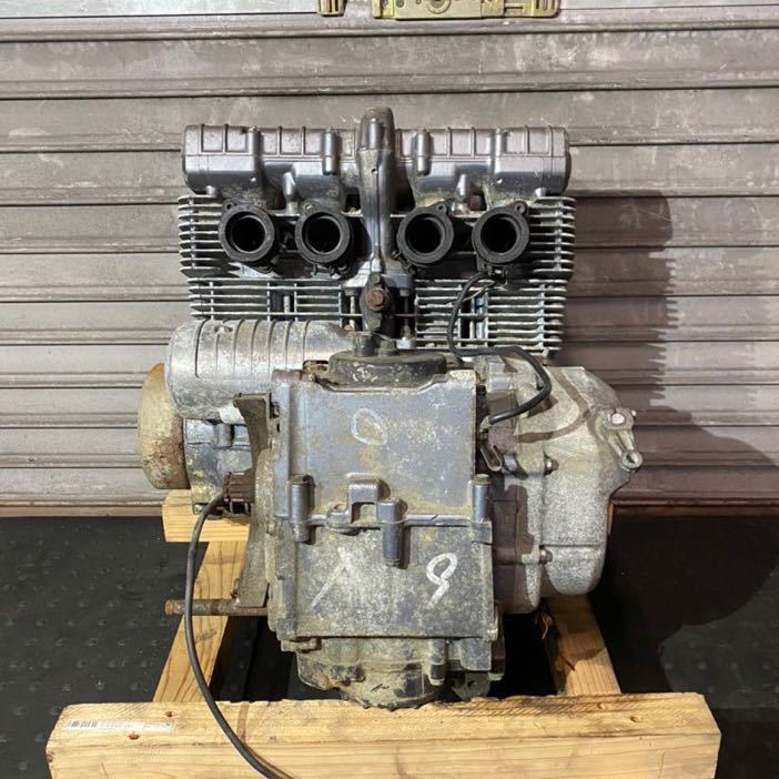 ゼファー400 エンジン 激安売り切り！ゼファー400 純正エンジン 圧縮あり！番号全てあり