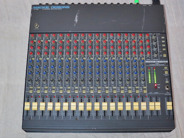 MACKIE CR-1604 初期型 アナログミキサー ラックイヤー付 MACKIE CR