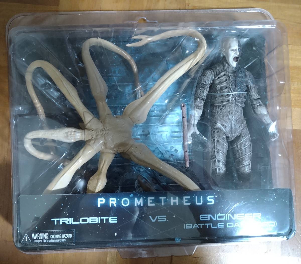 Trilobite Prometheus Engineer NECA vs TRILOBITE Battle Damaged