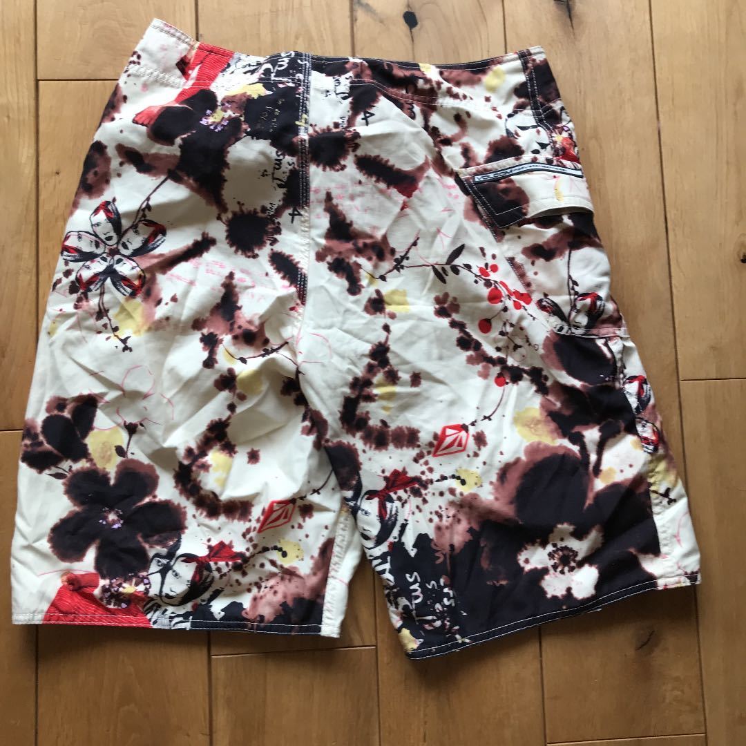 VOLCOM ボルコム　ショートパンツ　水着　32_2