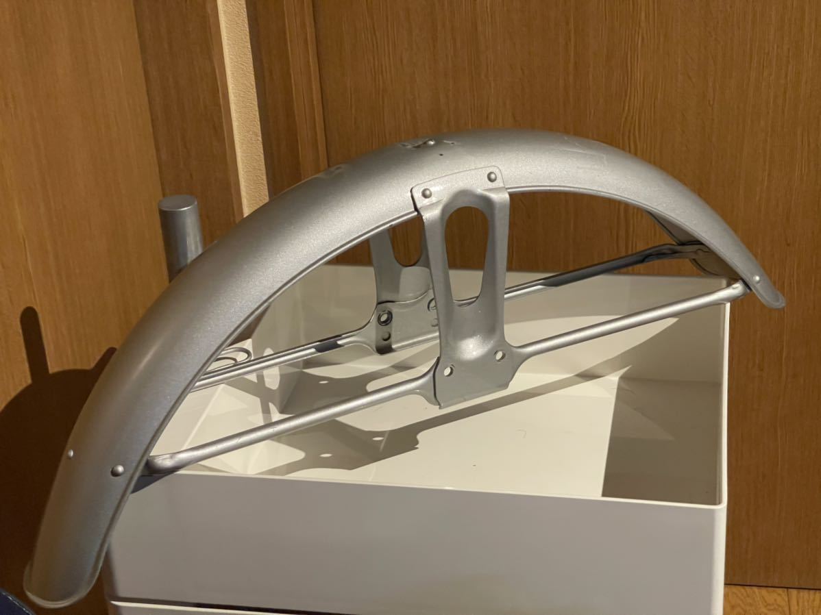 ホンダ ドリーム50 / AC15 純正フロントフェンダー 中古品 自動車