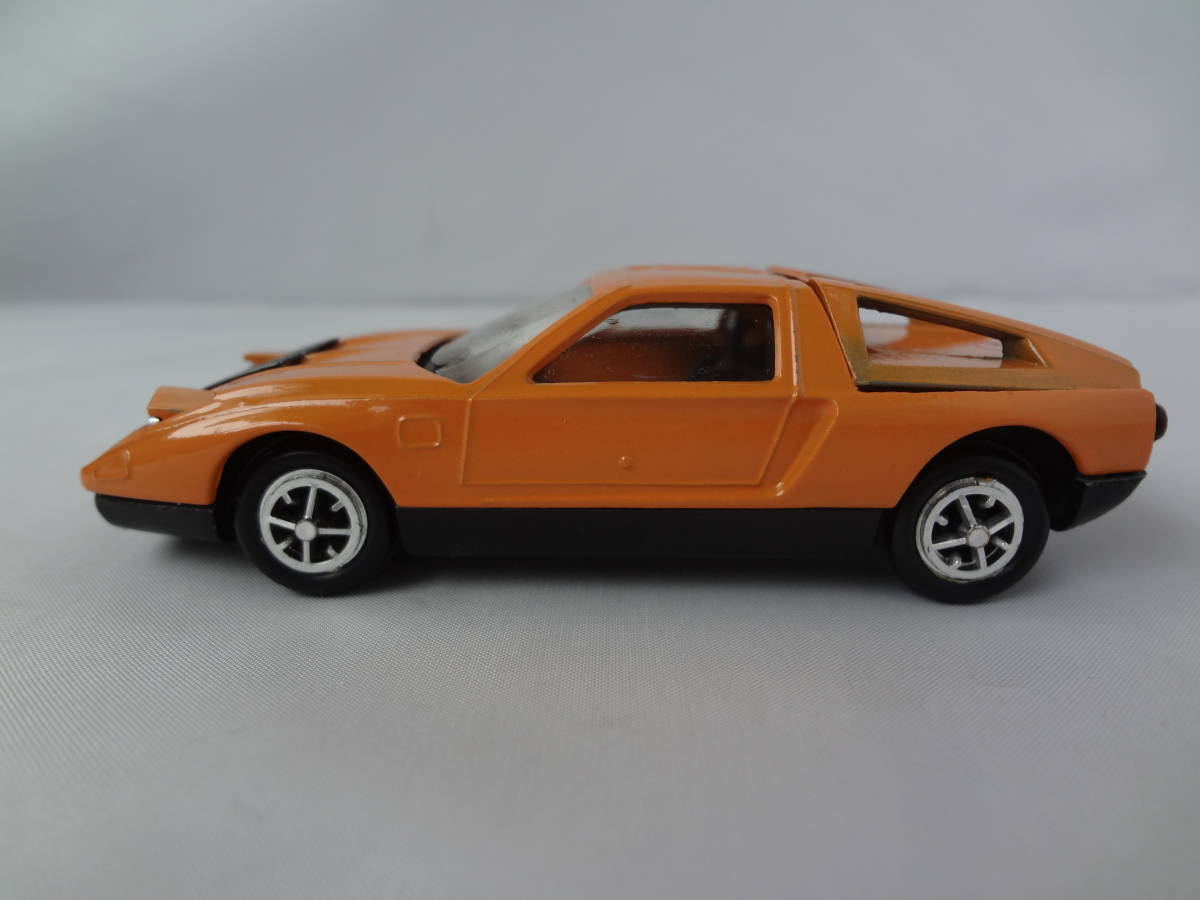 MERCEDES C111 Orange et noir JET-CAR NOREV 1:43 sans boite