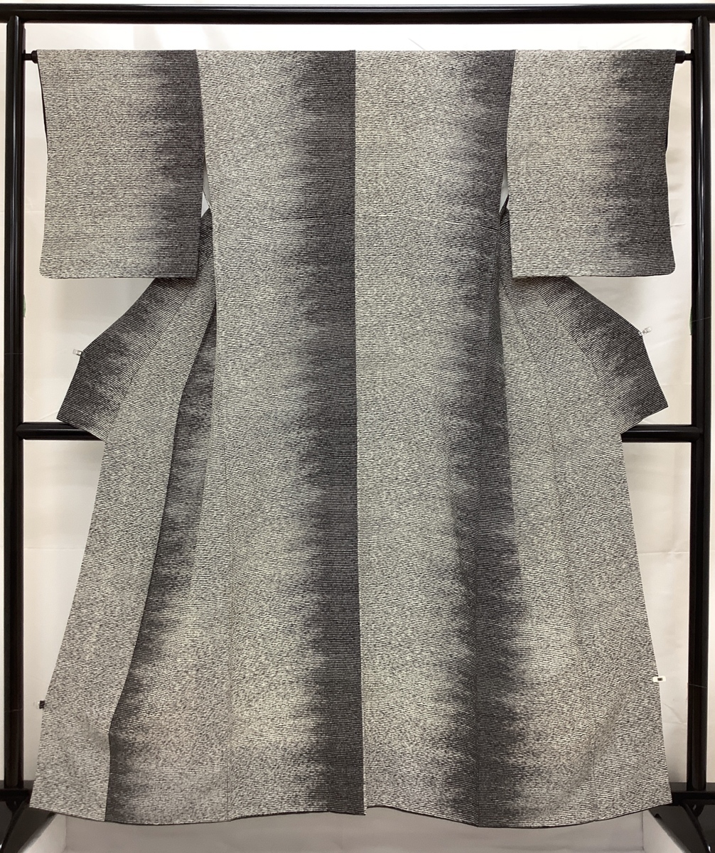 小紋 秀品 鈴 小花 刺繍 金糸 黒 袷 157.5cm 65cm M 正絹 【中古】