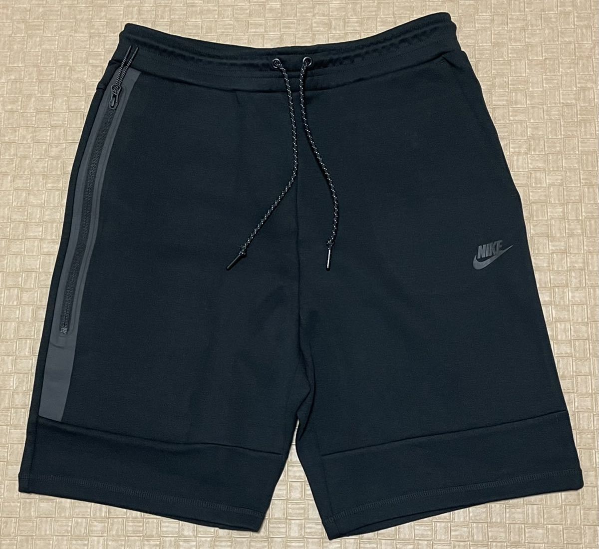 NIKE・TECH FLEECE SHORT ナイキ テック フリース ショーツ パンツ・XL サイズ・新品