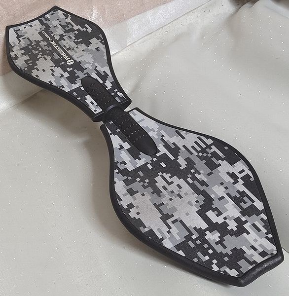 ブレイブボードリップスティックネオデジカモブラック 