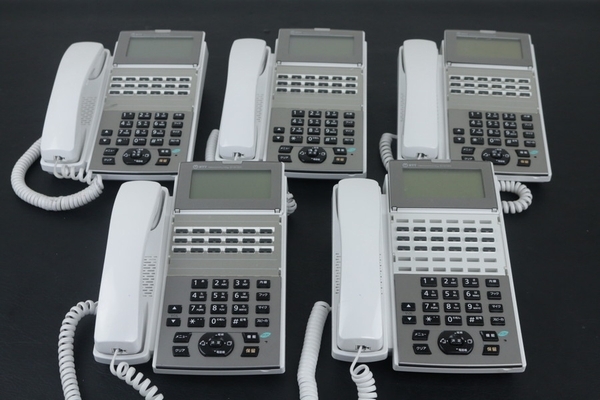 15年製!!【NTT】αNX2 ビジネスフォン５点セット（NX2-18BTEL-1W）業務用電話機　現状品