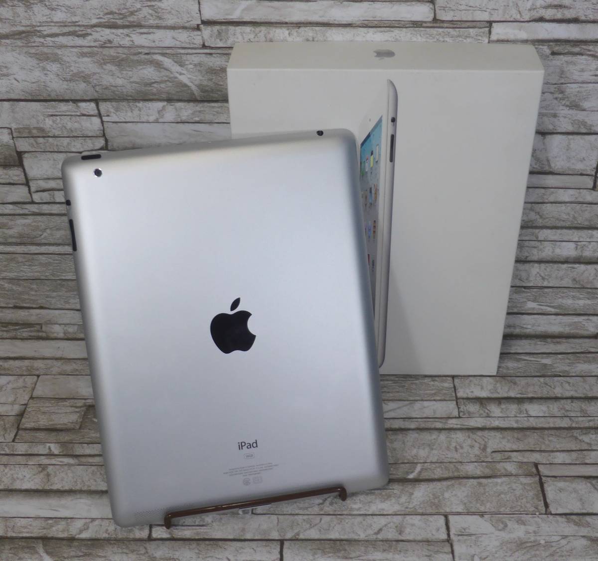 安い，最新作 iPad 2 Wi-Fiモデル 16GB MC979J/A（ホワイト）動作品