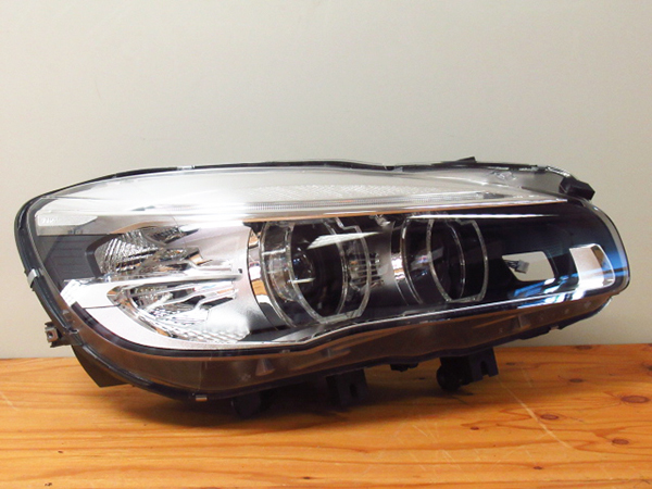 BMW 2シリーズ F45/F46 右ヘッドライト ランプ 管理3T623G