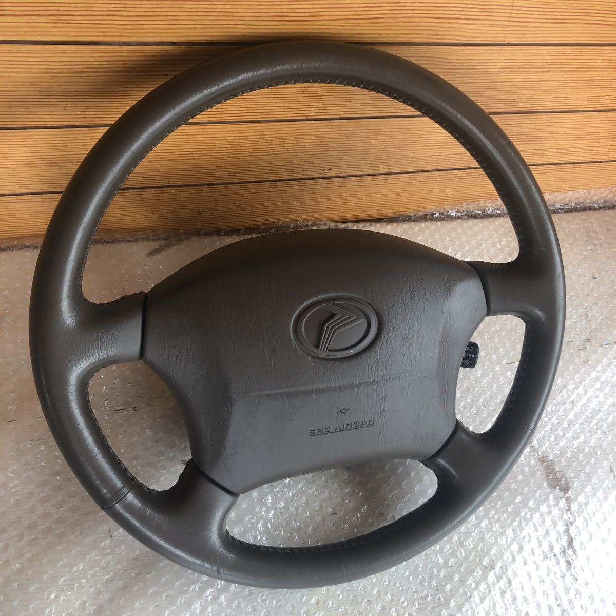 最新作，低価 トヨタプログレ ステアリングハンドル JCG11 JCG10 H12