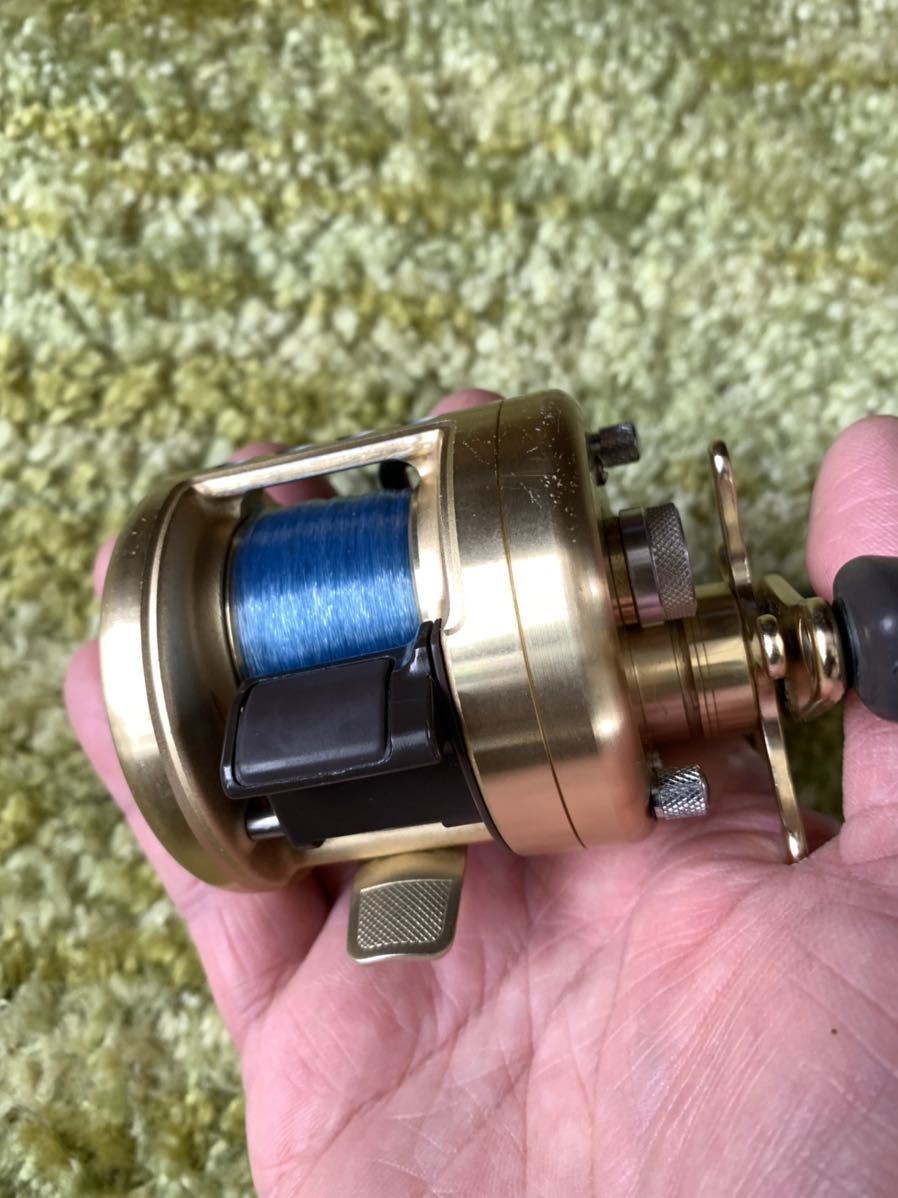 SHIMANO カルカッタ 100XT 本体のみ中古品 カルカッタ シマノ SHIMANO