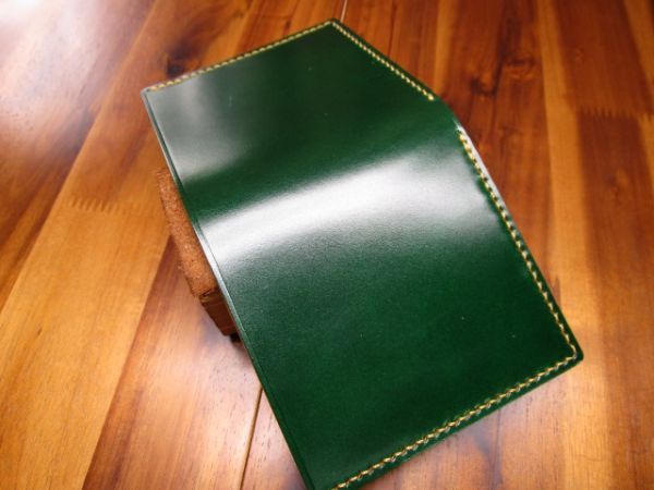 １点限定　札入れ　コードバン　グリーン　手縫い　エイジング　馬　二つ折り　キャメル　財布　希少皮革　レーデルオガワ 薄 シンプル　緑