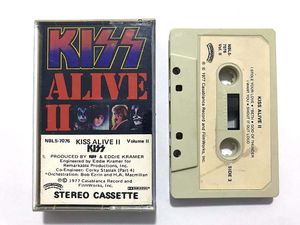 KISS カセットのYahoo!オークション(旧ヤフオク!)の相場・価格を見る 