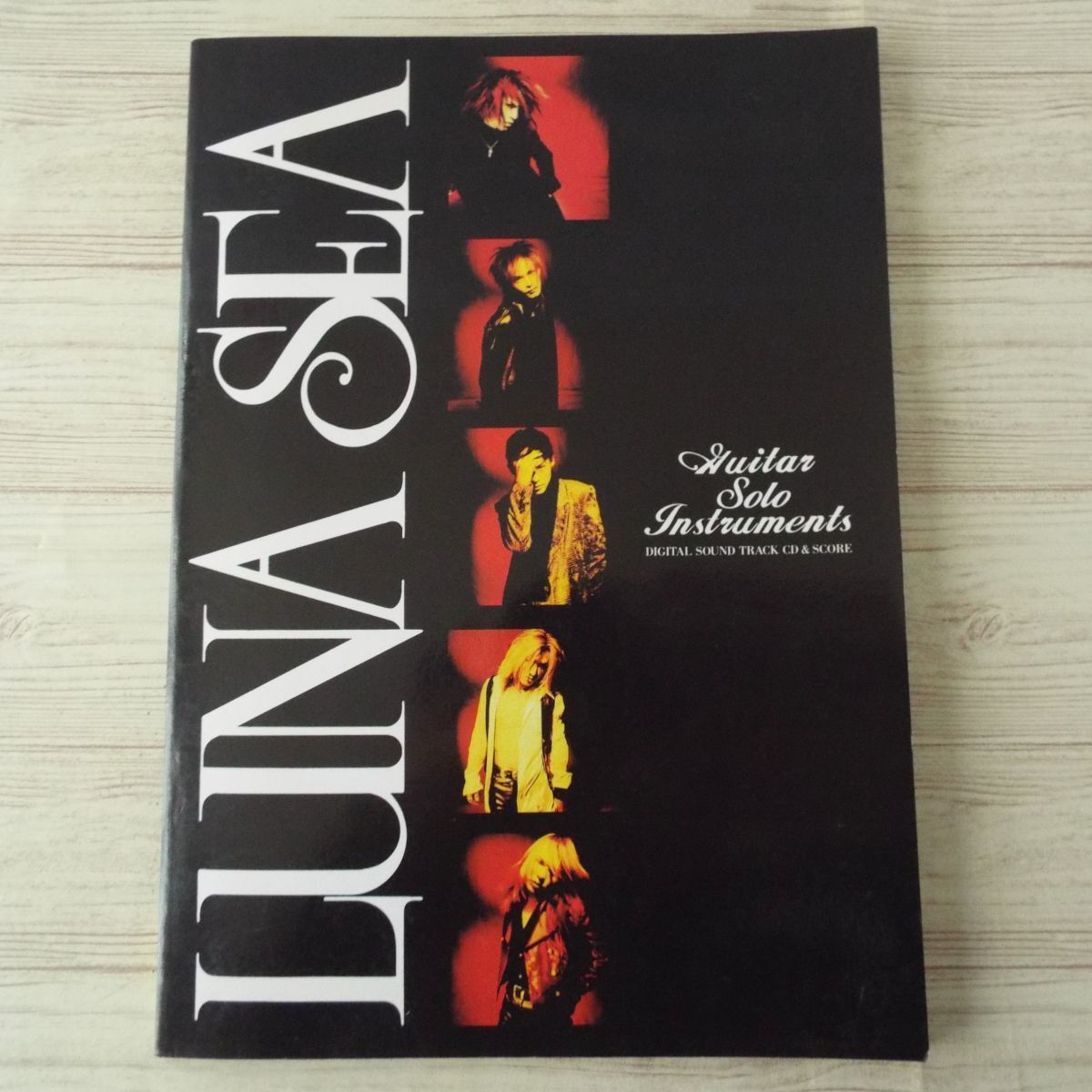 SEA LUNA - Guitar Solo Instruments メルカリ ⁄ 美品！ SEA楽譜CD 