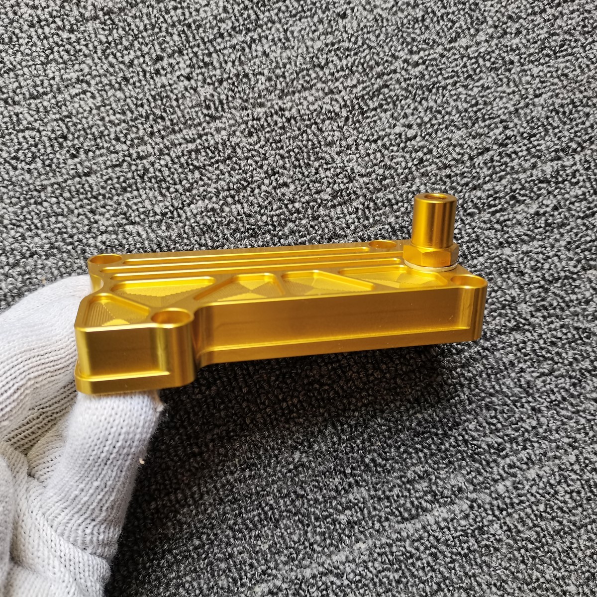 ZRX1200 GPZ900 ZEPHYR1100ビレット ブリーザーカバー（16-0130金）_4