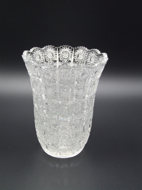 爆買い，HOT 特選品 CH-2 ボヘミア クリスタル ガラス ハンドカット フラワーベース 花瓶 BOHEMIA 花器 置物 インテリア(クリスタルガラス)｜売買されたオークション情報、yahooの商品情報をアーカイブ公開 - クリスタルガラス