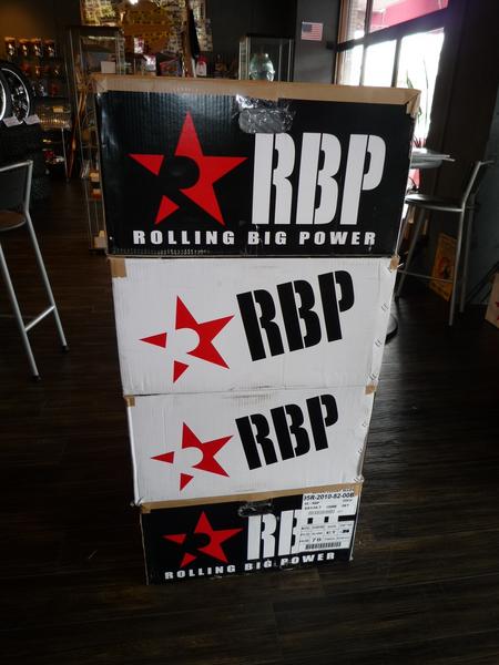 ご確認ください。 RBP マフラーチップ 45124-7R ブラック レッドスター(マフラーカッター