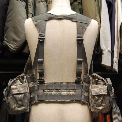 米軍実物放出品　US MOLLE II Fighting Load Carrier (FLC) ACU_3