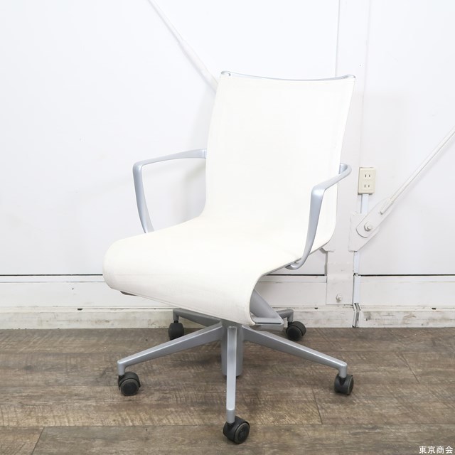 【中古】カッシーナ アリアス ローリングフレームチェア 肘付き ホワイト