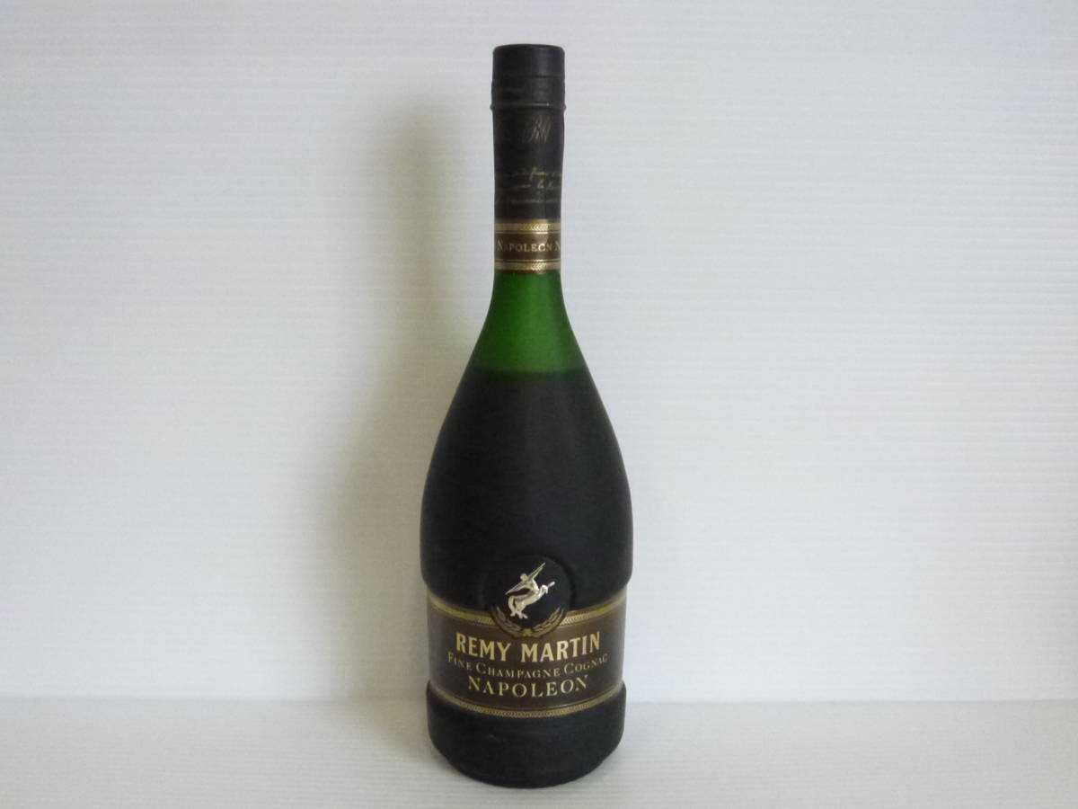  46092 古酒/未開栓 コニャック REMY MARTIN/レミーマルタン ナポレオン ブランデー COGNAC NAPOLEON 700ml(レミーマルタン)｜売買されたオークション情報、yahooの商品情報をアーカイブ公開 - オークファ コニャック