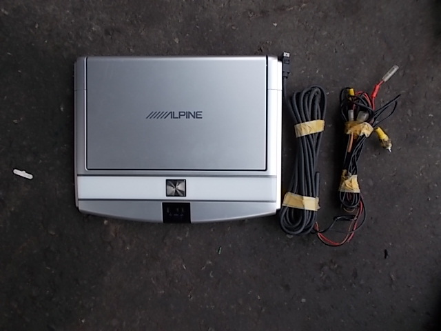 ALPINE 10.2インチ フリップダウンモニター TMX-R2200/MG！！中古品