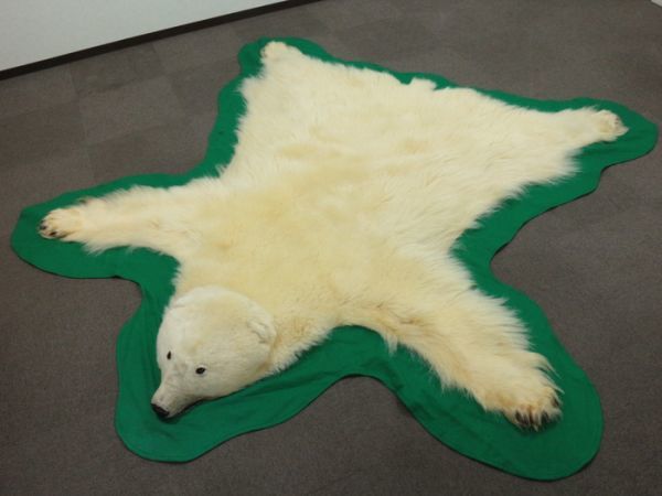 敷物 剥製 白熊 毛皮 ラグ カーペット 敷皮 シロクマ ラグマット 