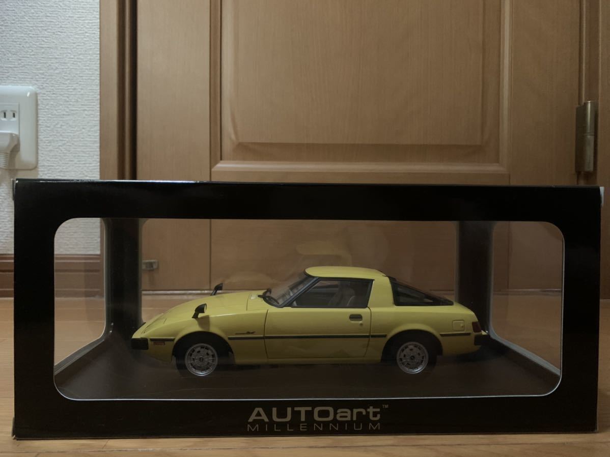 限定品 超希少品 AUTOart オートアート 1/18 マツダ サバンナ RX-7
