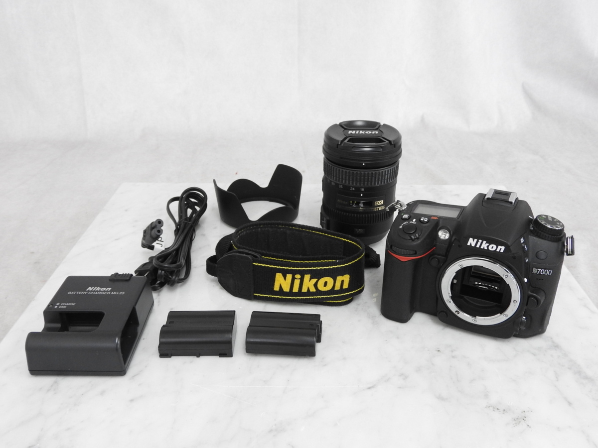 ジャンク『Nikon D7000 デジタル一眼レフカメラ/AF-S DX NIKKOR 18