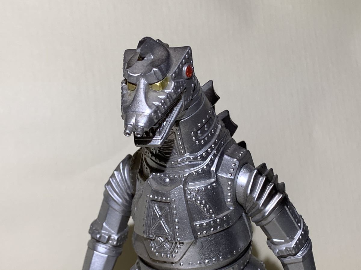ゴジラシリーズ完結記念 結集！歴代怪獣ボックス Amazon.co.jp: 【GODZILLA MEMORIAL BOX】ゴジラシリーズ完結記念 結集